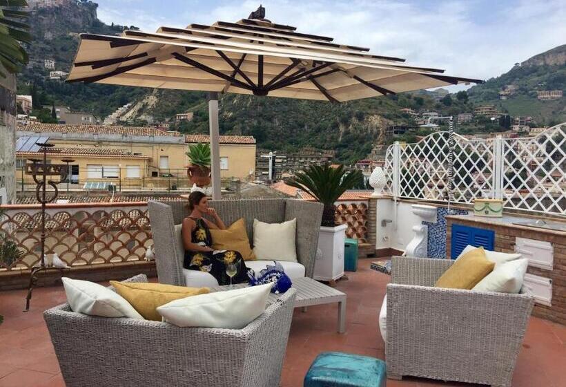 ベッドアンドブレックファースト Casa Aricò & Shatulle Suites