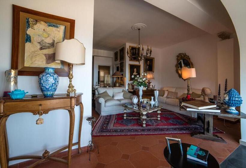 ベッドアンドブレックファースト Casa Aricò & Shatulle Suites