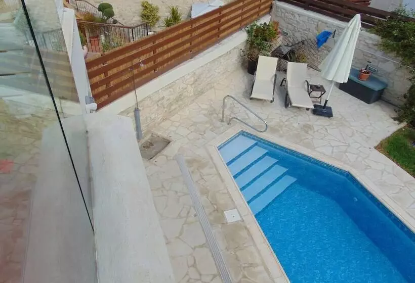 Charalambos Holiday Cottage