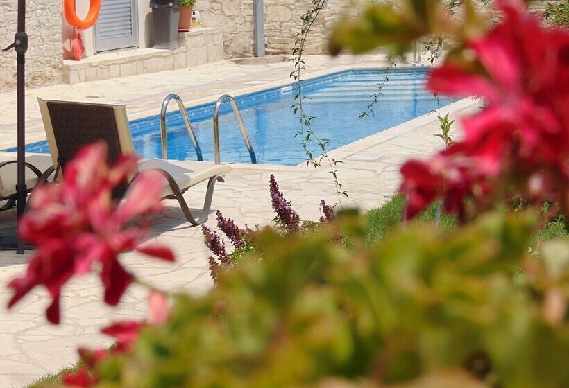 Charalambos Holiday Cottage