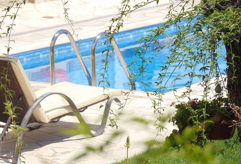 Charalambos Holiday Cottage