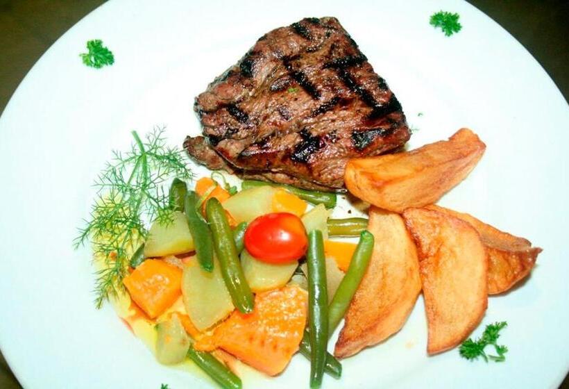 Chapman Hotel And Conference Centre