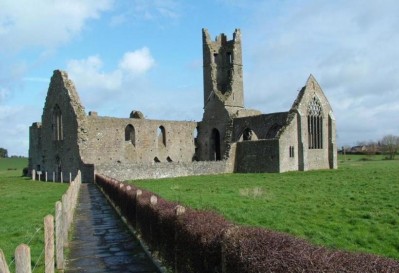 בית מלון כפרי Deebert House