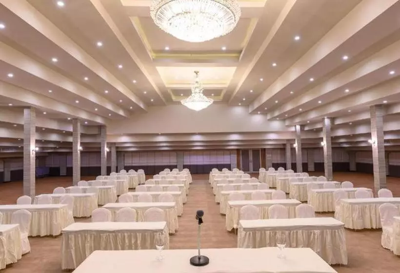 هتل Ease Jomtien Pattaya