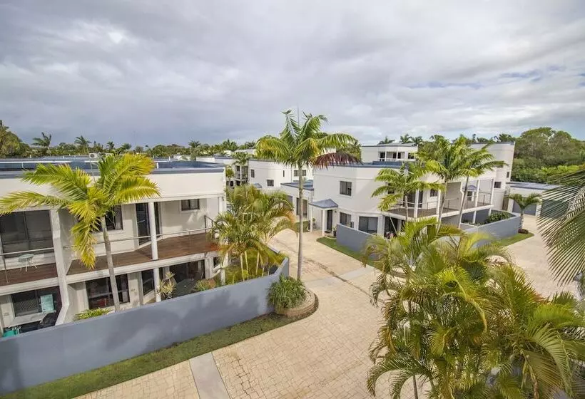 בית מלון כפרי Grange Resort Hervey Bay