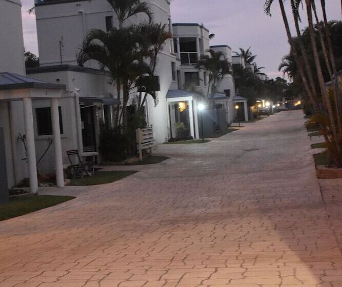 فندق Grange Resort Hervey Bay