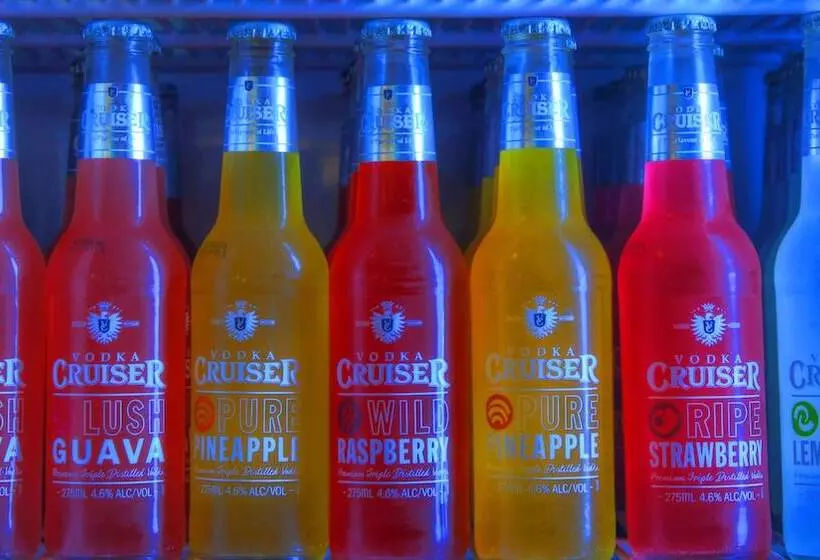 בית מלון כפרי Grange Resort Hervey Bay