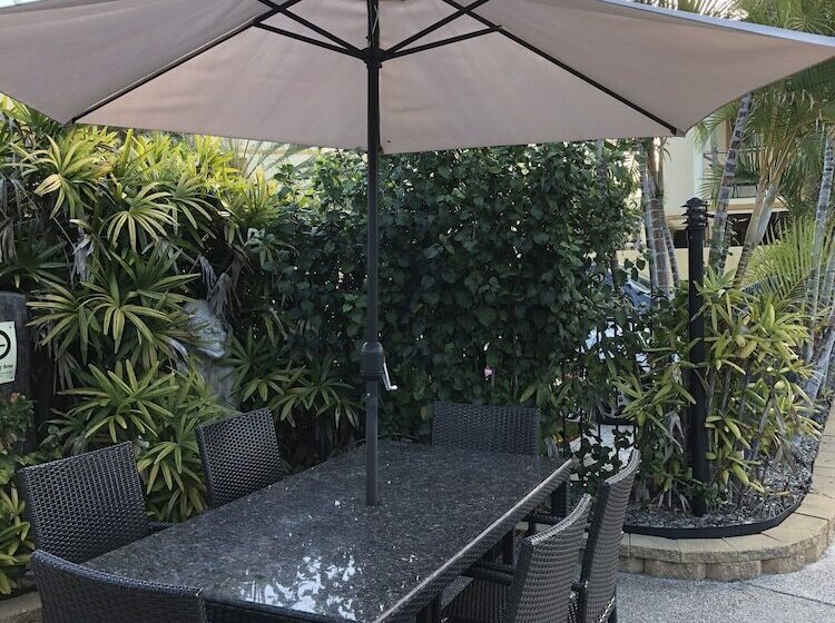 فندق Grange Resort Hervey Bay