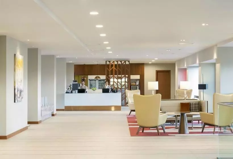 Hotelli Hyatt Place West London Hayes