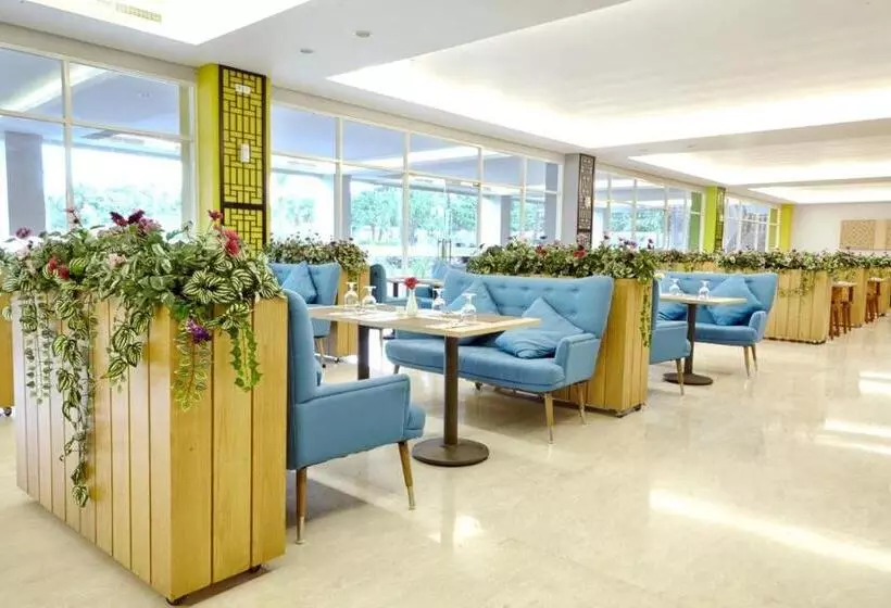 Maxonehotels.com Resort Makassar