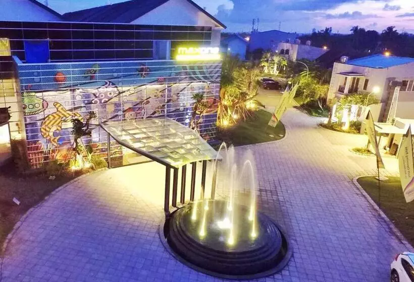 Maxonehotels.com Resort Makassar