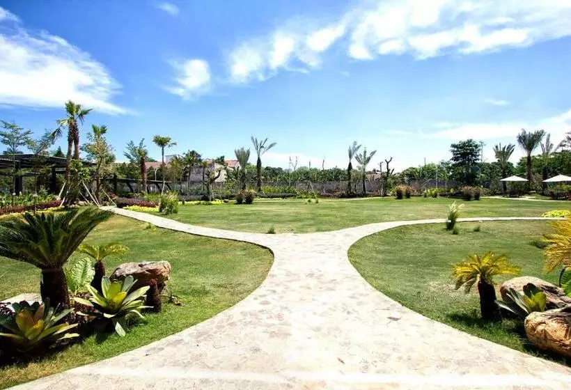 Maxonehotels.com Resort Makassar