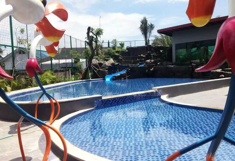 Maxonehotels.com Resort Makassar