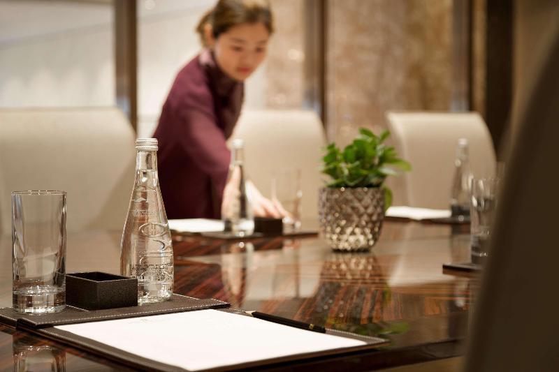 فندق Midtown Shangri La, Hangzhou   Around 5 Minutes Walking Distance To West Lake