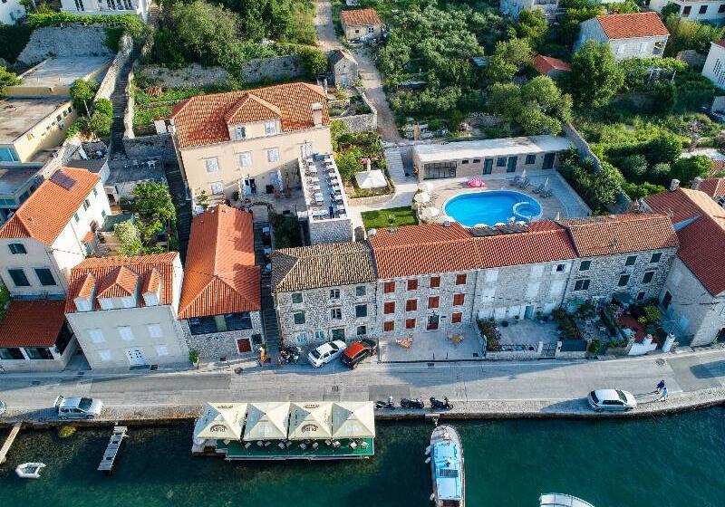 Отель Orka Apartments