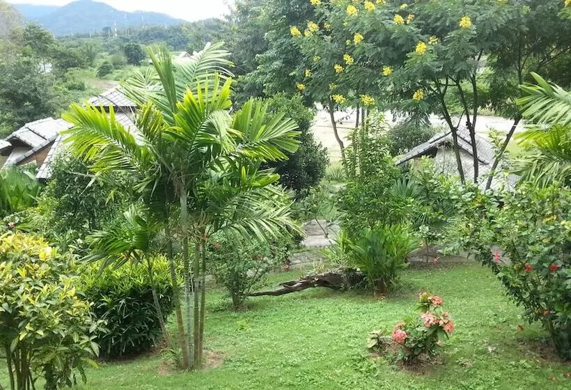 هتل Pailove & Baanchonphao Resort