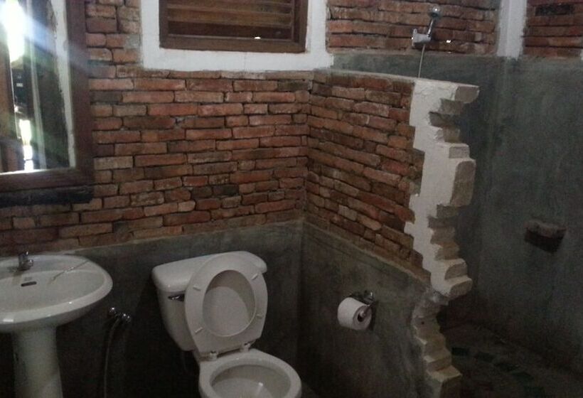 בית מלון כפרי Pailove & Baanchonphao Resort