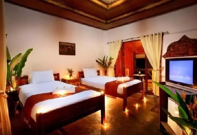 هتل Pailove & Baanchonphao Resort