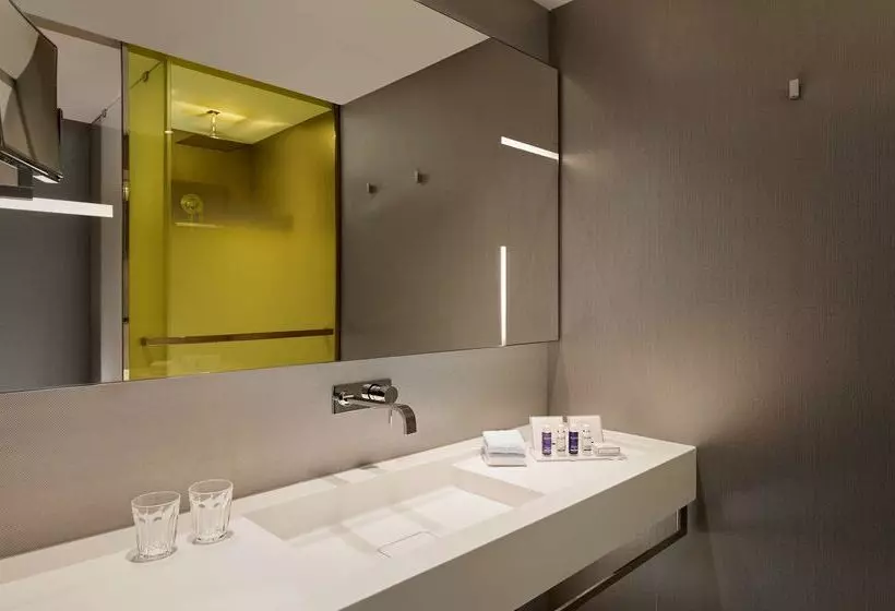 Hotelli Park Plaza London Waterloo