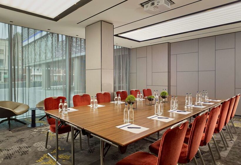 فندق Park Plaza London Waterloo