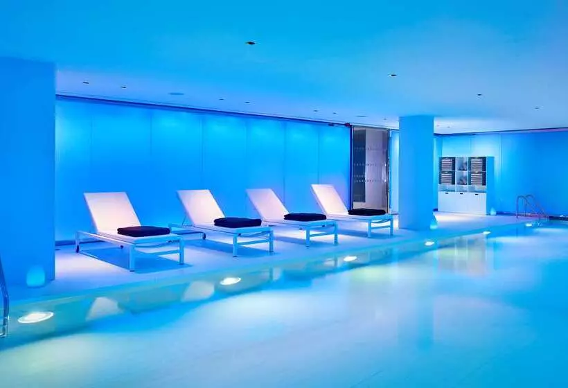 Hotelli Park Plaza London Waterloo