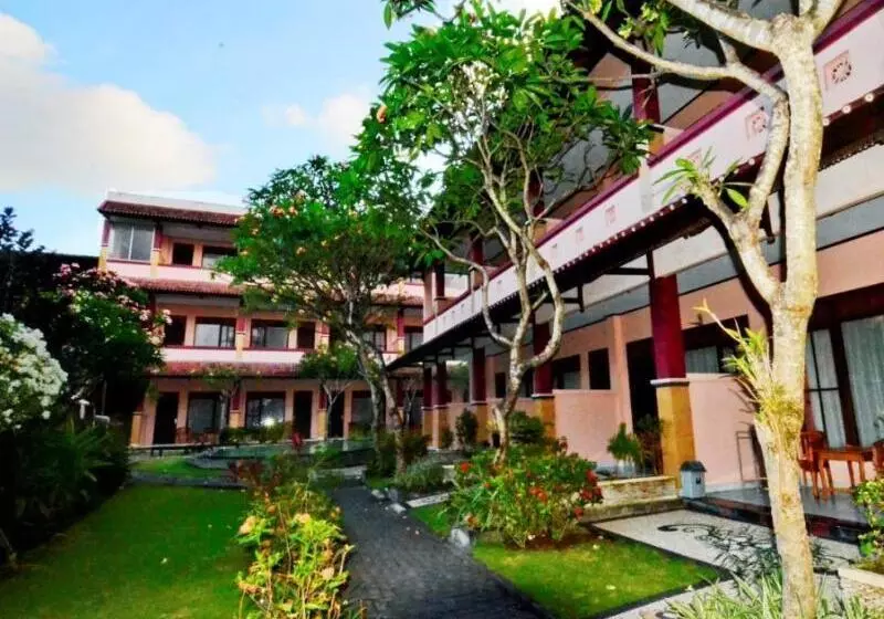 هتل Pesona Beach Inn