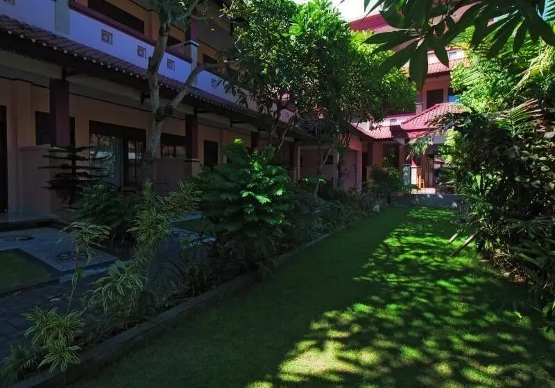 هتل Pesona Beach Inn