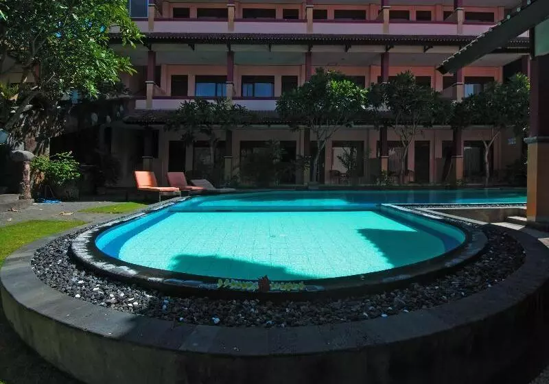 هتل Pesona Beach Inn