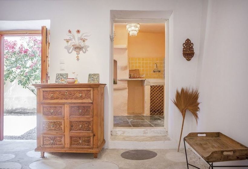 فندق Red Door House