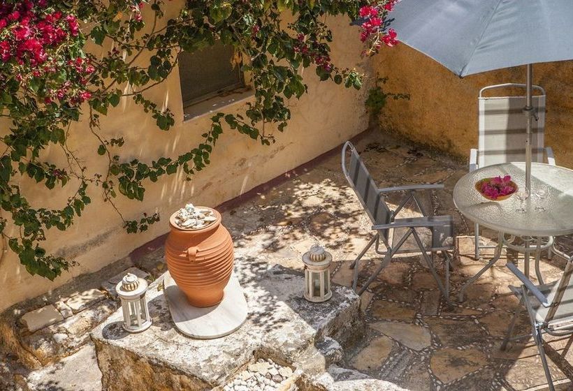 فندق Red Door House