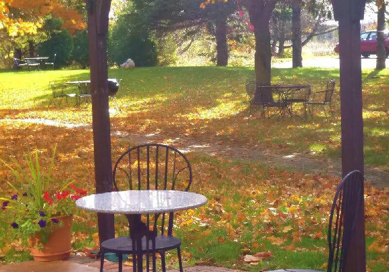 호텔 Settlement Courtyard Inn & Lavender Spa