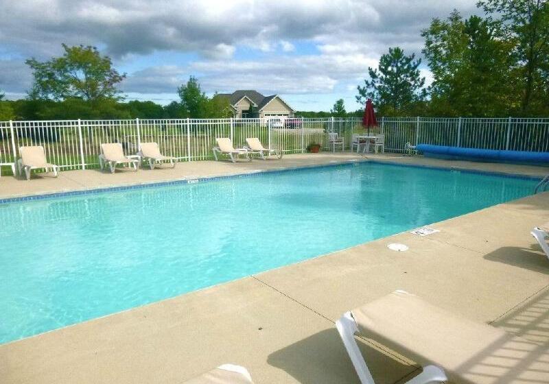 호텔 Settlement Courtyard Inn & Lavender Spa