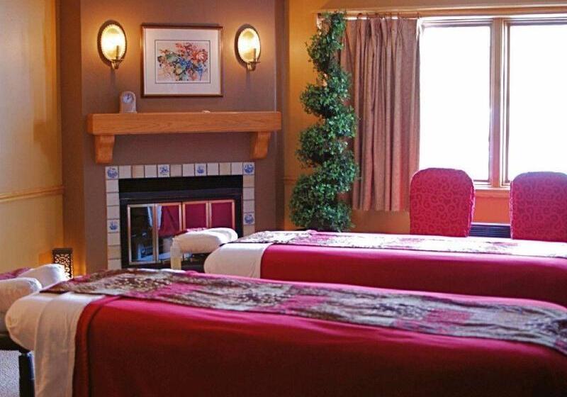 호텔 Settlement Courtyard Inn & Lavender Spa