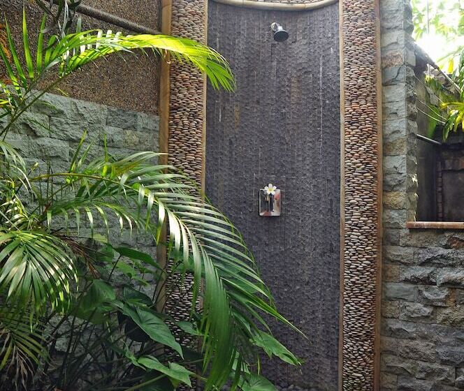 호텔 Three Brothers Bungalows & Villas