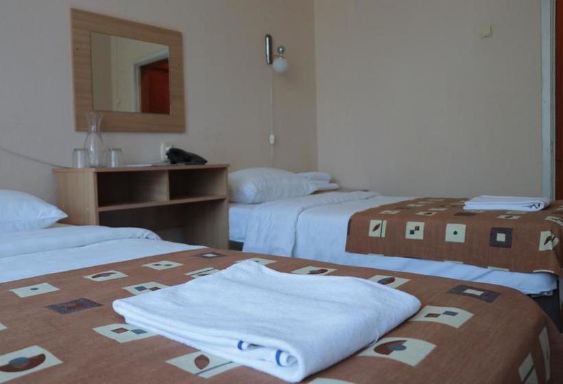 בית מלון כפרי Znanie Health Resort