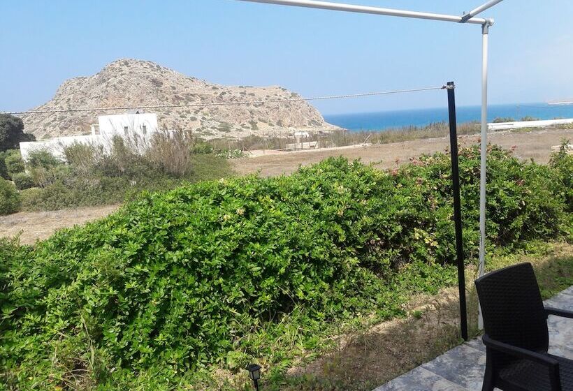 Montemar Studios & Apartments