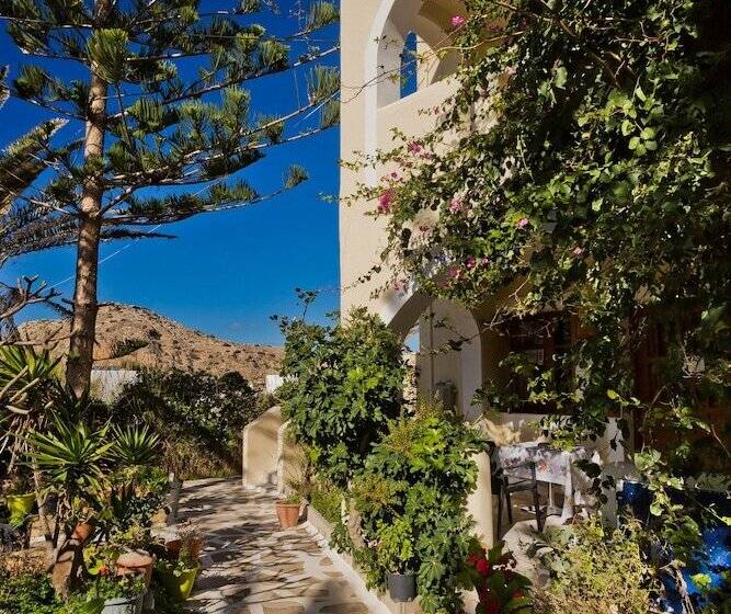 Montemar Studios & Apartments