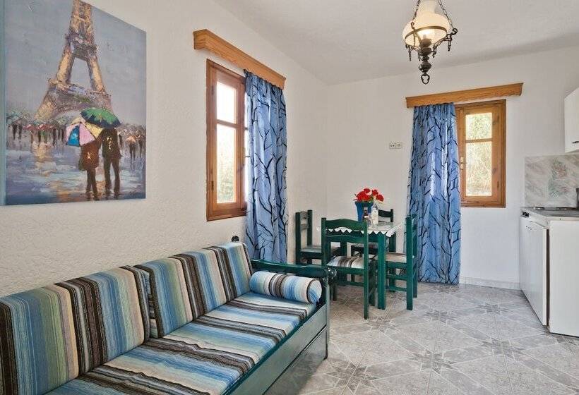 Montemar Studios & Apartments