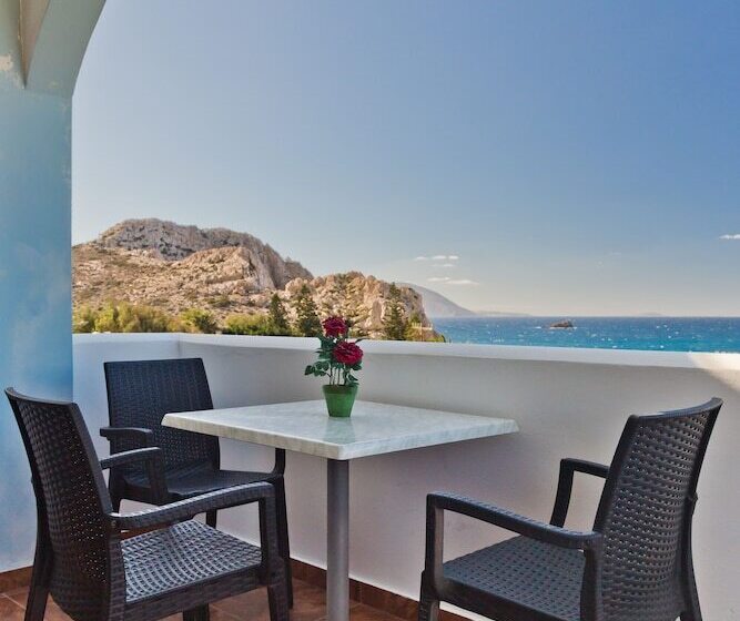 Montemar Studios & Apartments