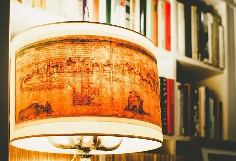 Pension No3 Town House Pantheon