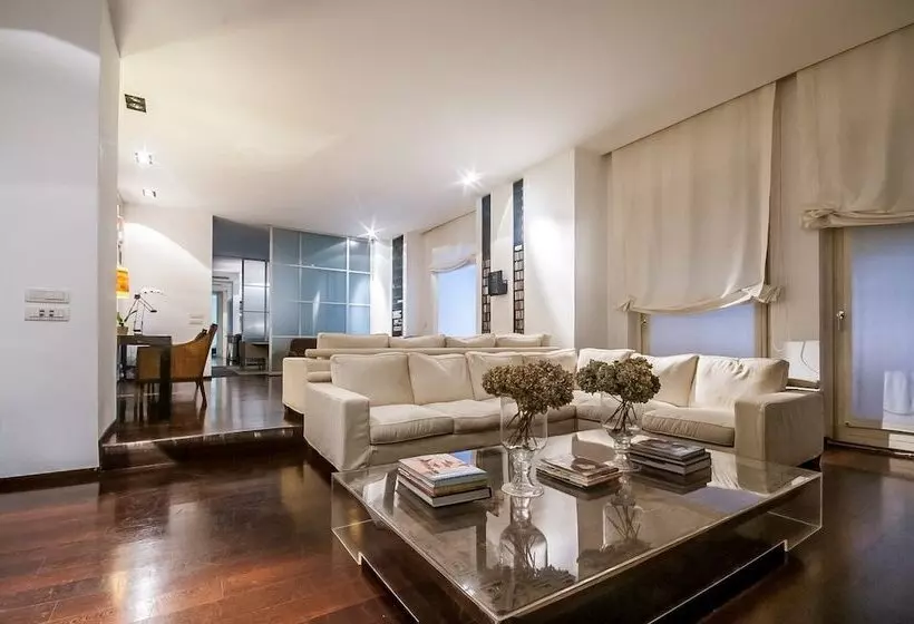 Pension No3 Town House Pantheon