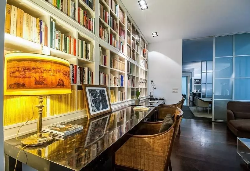 Pension No3 Town House Pantheon