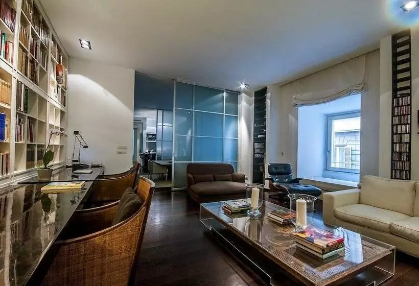 Pension No3 Town House Pantheon