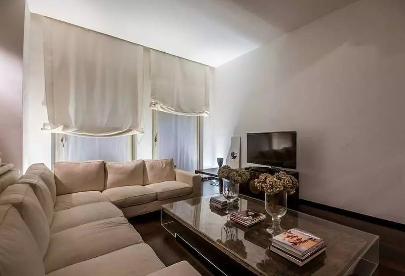 Pension No3 Town House Pantheon