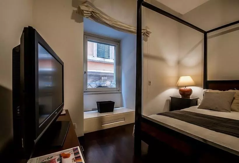 Pension No3 Town House Pantheon