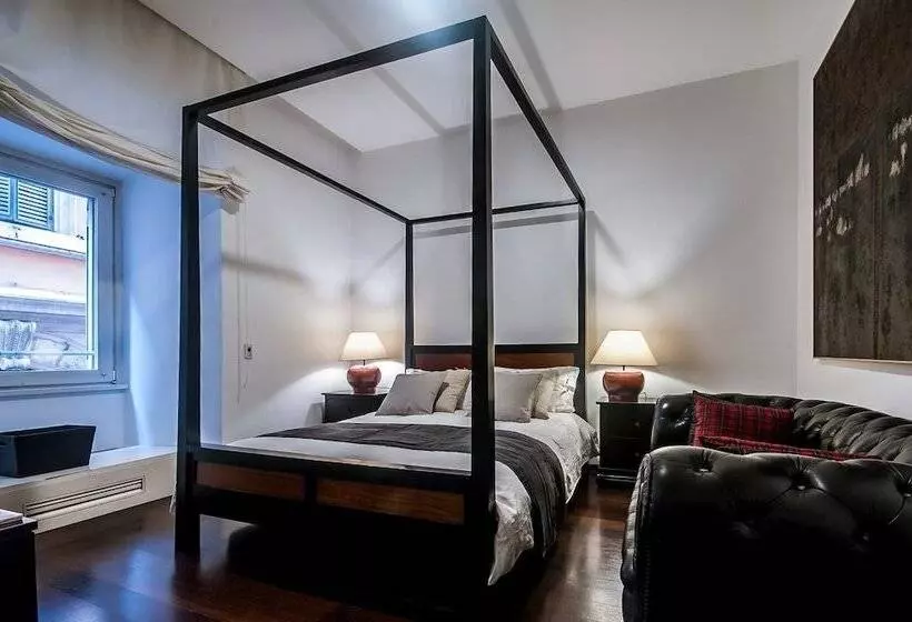 Pension No3 Town House Pantheon