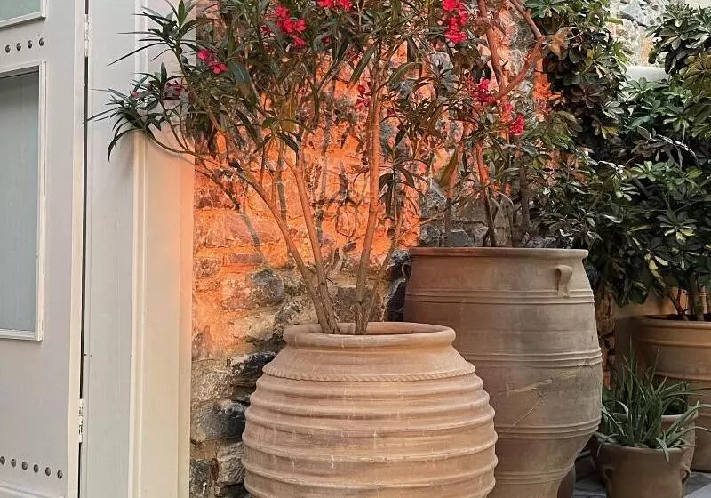 ペンション Speires Suites