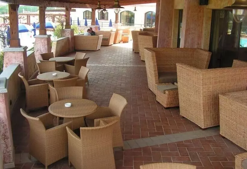 Residence Il Borgo Di Porto Corallo