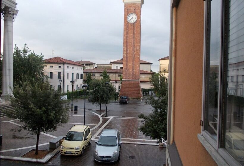 Bed and Breakfast Travellers Lodge Bed & Rooms