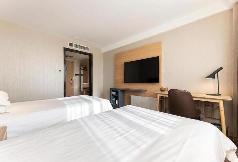 Hanting Hotel Suizhong Railway Station